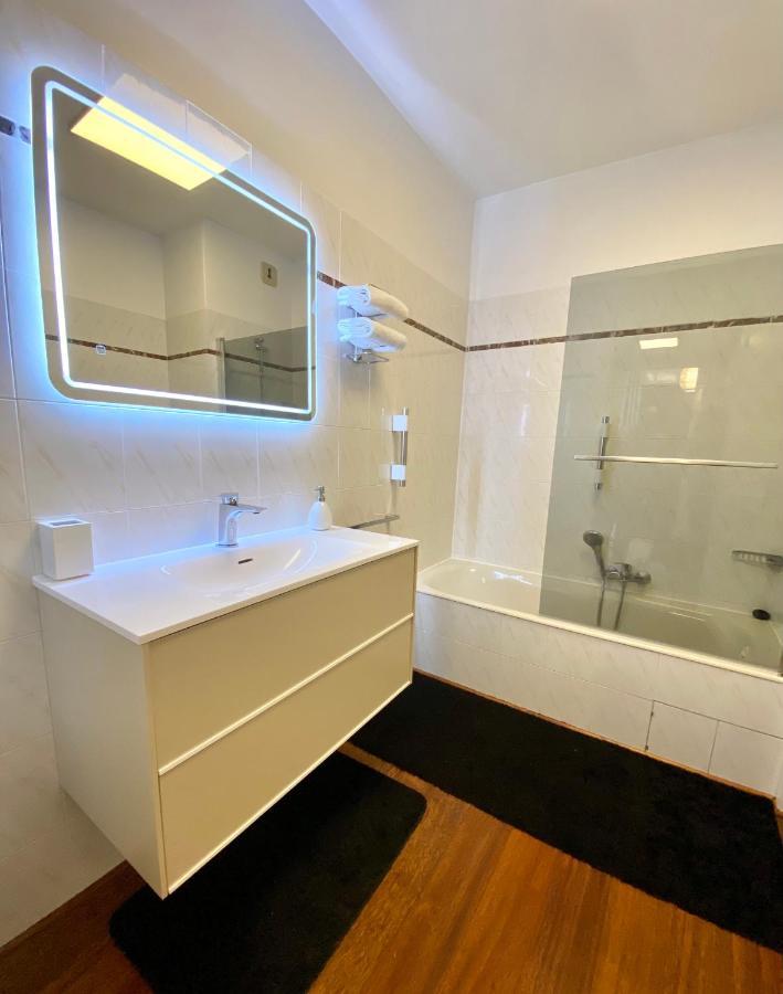 Apartment Grand T2 Standing Proche Centre Et Plages Vue Panoramique Parking Prive