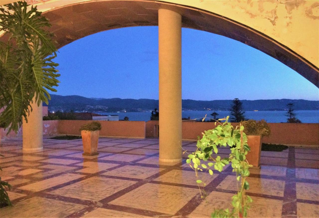 Grand T2 Standing Proche Centre Et Plages Vue Panoramique Parking Prive Ajaccio (Corsica)