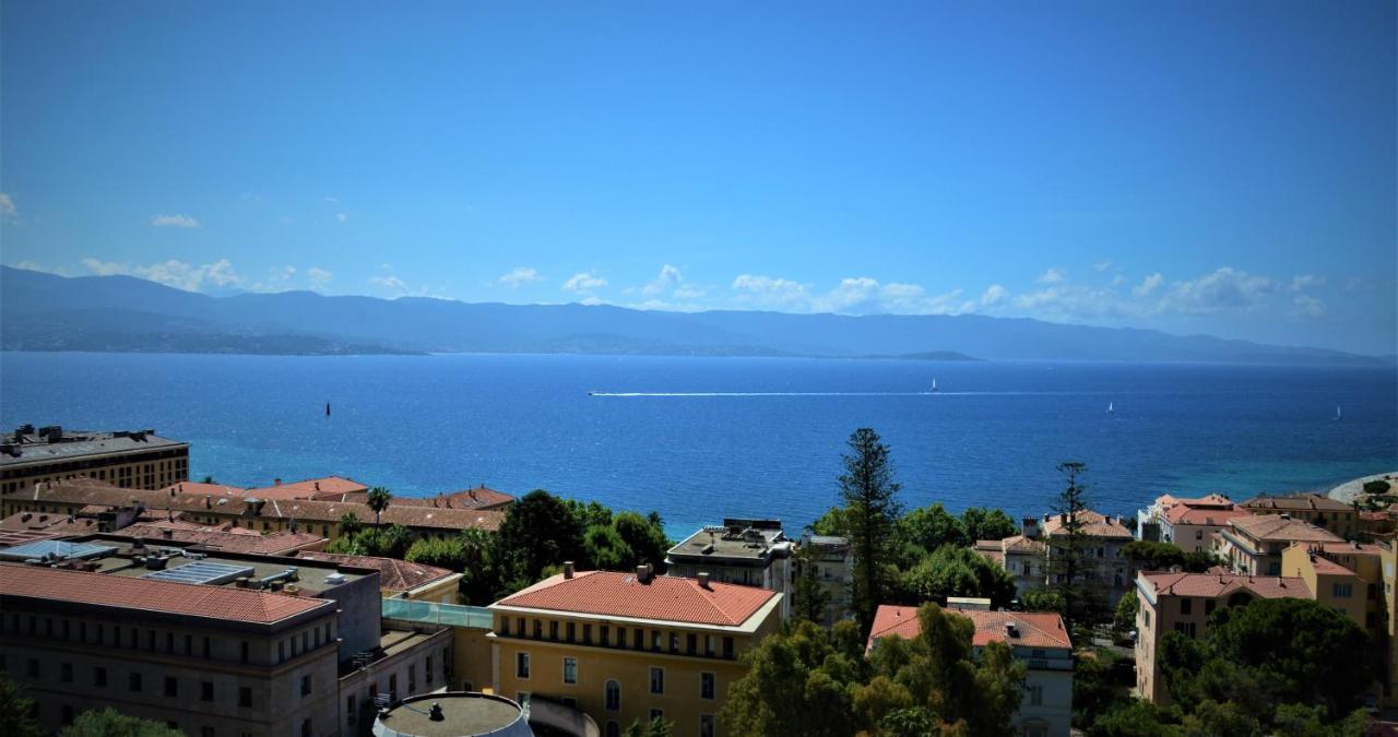 Grand T2 Standing Proche Centre Et Plages Vue Panoramique Parking Prive * Ajaccio (Corsica)